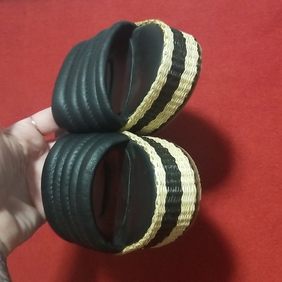 KAANASBalfour Chunky Platform Sandals - Picture 15 of 16